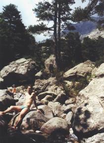 Im Tal des Agnone (im Hintergrund der Monte d'Oro)