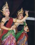 Thai-T�nze im Galare Food Center